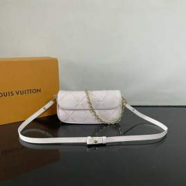 Picture of Louis Vuitton Handbags _SKUfw240693801fw